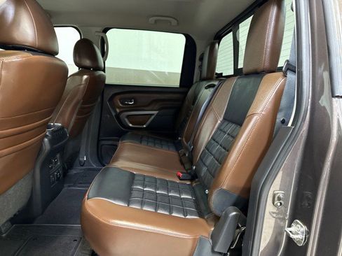 Used 2018 Nissan Titan Platinum Reserve w/ Platinum Utility Package image 33