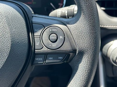 Used 2025 Toyota RAV4 XLE image 35