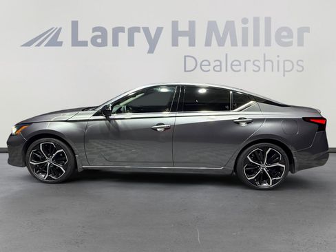 Certified 2023 Nissan Altima 2.5 SR image 2