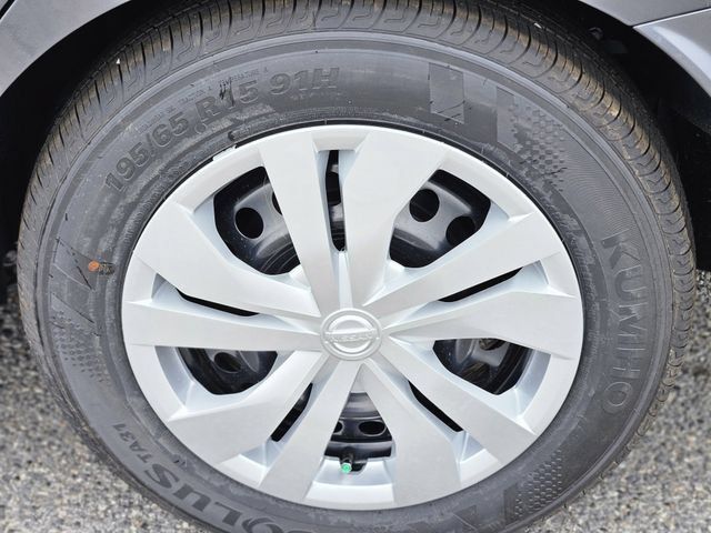 New 2025 Nissan Versa S w/ Trunk Package FWD image 10