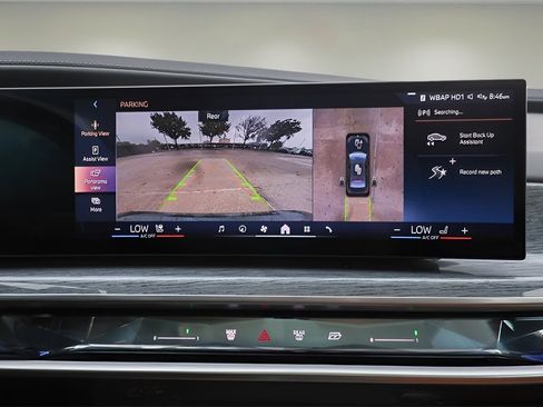 Used 2025 BMW 740i 740i w/ Premium Package image 15