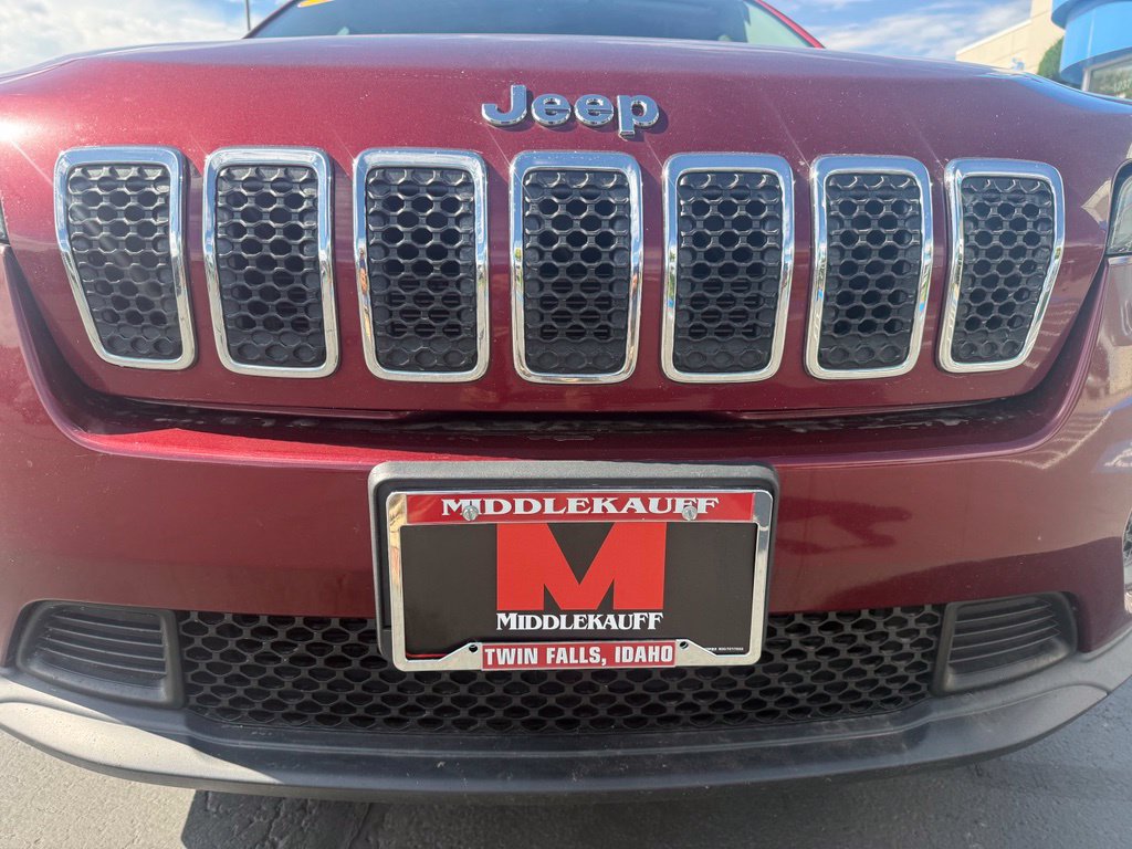 Used 2020 Jeep Cherokee Latitude AWD/4WD image 10
