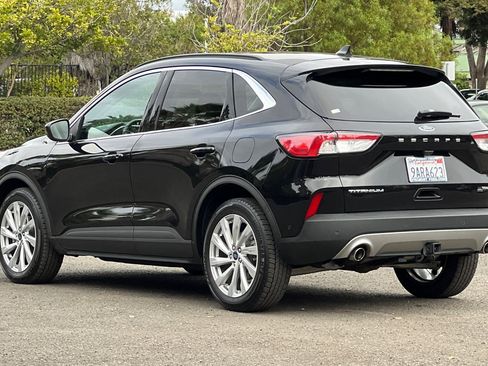 Used 2022 Ford Escape Titanium w/ Titanium Elite Package image 6