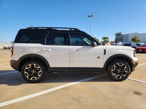 Used 2024 Ford Bronco Sport Outer Banks image 4