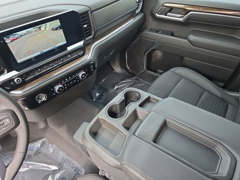 Used 2023 GMC Sierra 1500 Elevation image 27