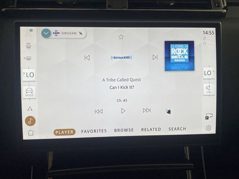 Used 2026 Land Rover Range Rover Velar Dynamic SE image 22