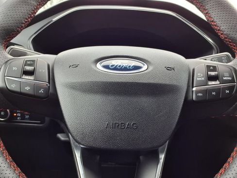 Used 2025 Ford Escape ST-Line Select AWD/4WD image 14
