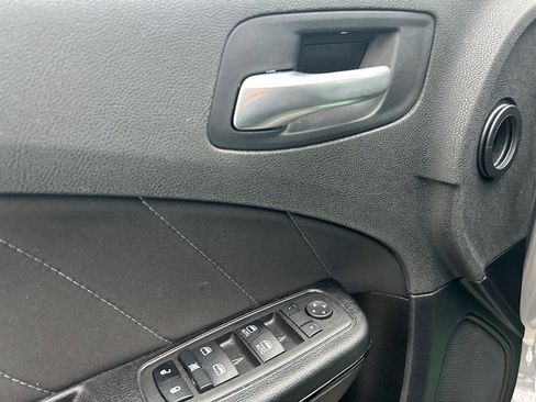 Used 2023 Dodge Charger SXT w/ Blacktop Package image 10