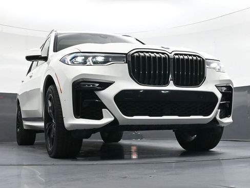 Used 2021 BMW X7 xDrive40i w/ M Sport Package image 44