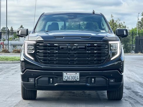Used 2025 GMC Sierra 1500 Denali w/ Denali Reserve Package AWD/4WD image 9