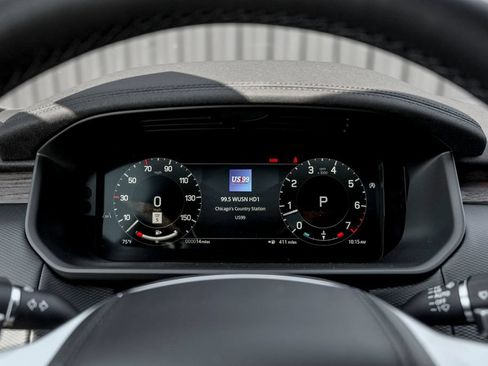New 2026 Land Rover Discovery Dynamic SE AWD/4WD image 11