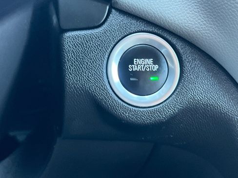Used 2024 Chevrolet Equinox LS w/ LS Convenience Package AWD/4WD image 21