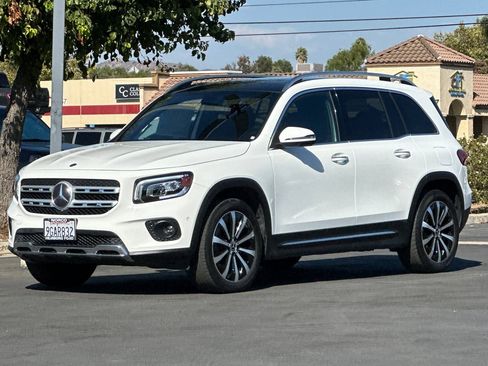 Used 2022 Mercedes-Benz GLB 250 image 8