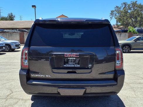 Used 2016 GMC Yukon XL SLT w/ HD Trailering Package RWD image 6