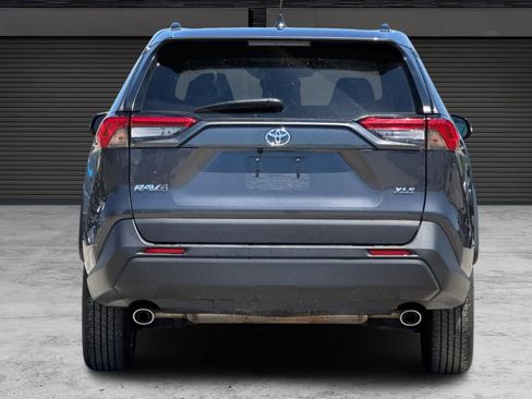 Used 2025 Toyota RAV4 XLE FWD image 5