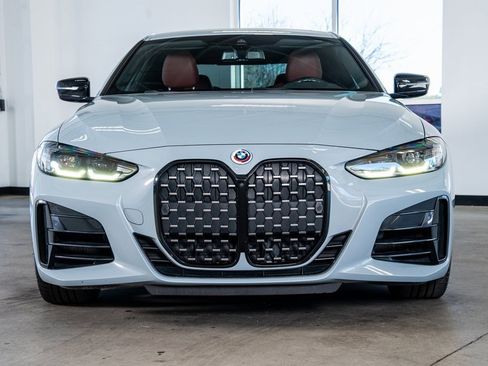 Used 2023 BMW M440i Coupe w/ Premium Package image 3