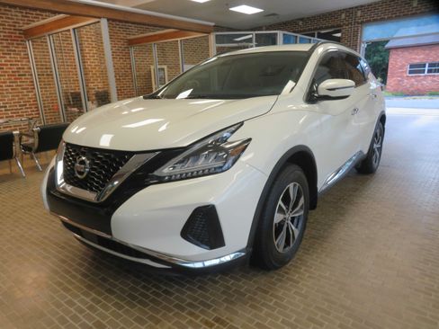 Used 2020 Nissan Murano SV w/ Cargo Package FWD image 1