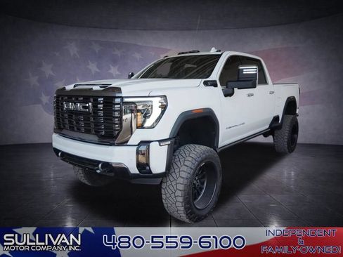Used 2024 GMC Sierra 2500 Denali Ultimate AWD/4WD image 1