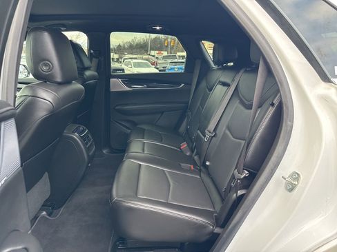 Used 2024 Cadillac XT5 Premium Luxury image 29