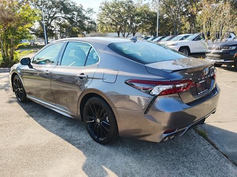 Used 2023 Toyota Camry XSE image 6