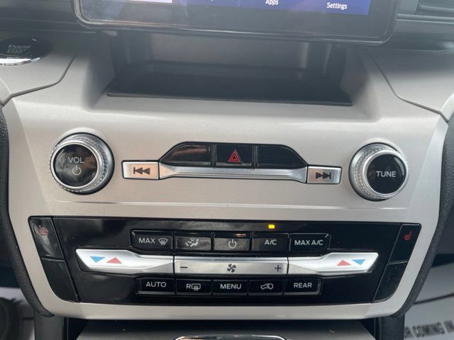 Certified 2023 Ford Explorer XLT AWD/4WD image 15