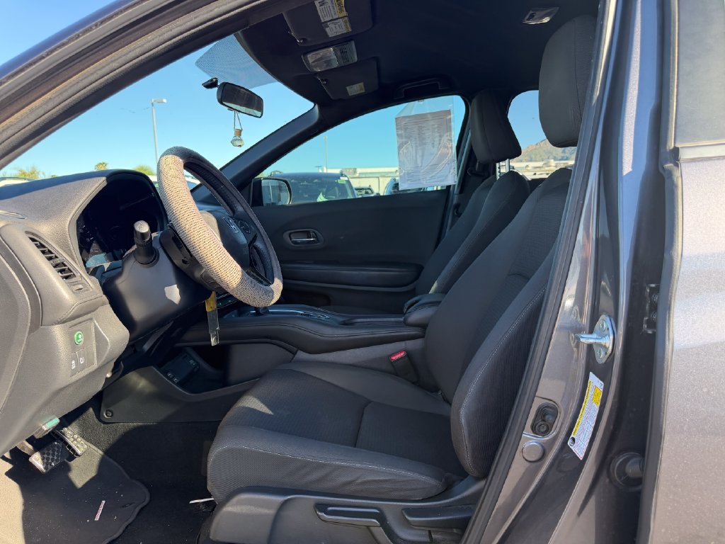 Used 2022 Honda HR-V Sport image 7