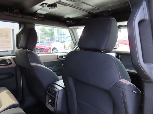 Used 2025 Ford Bronco Big Bend image 35