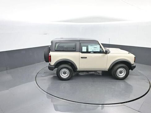 New 2026 Ford Bronco 2-Door AWD/4WD image 25