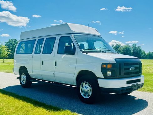 Used 2012 Ford E-250 and Econoline 250 w/ PWR Group RWD image 4