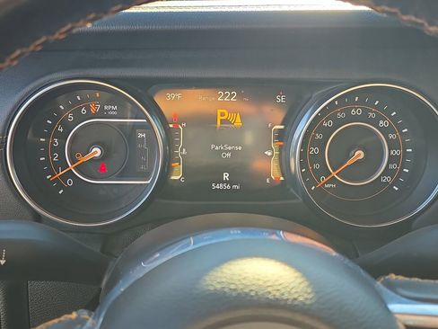 Used 2021 Jeep Gladiator Overland image 23