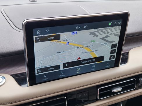 Used 2023 Lincoln Aviator Reserve w/ Equipment Group 201A image 19