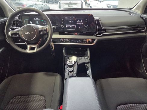Used 2023 Kia Sportage LX AWD/4WD image 10