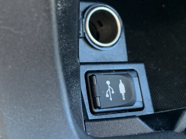 Used 2017 Toyota Camry LE FWD image 29