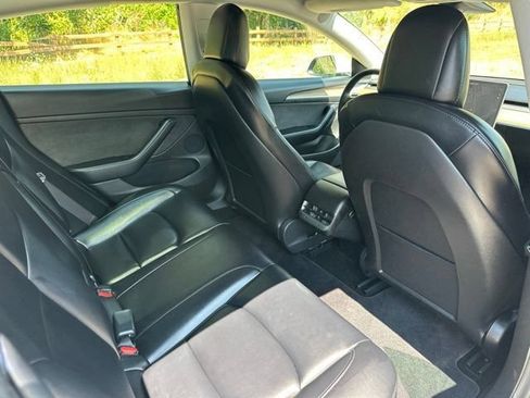 Used 2021 Tesla Model 3 Standard Range Plus RWD image 19