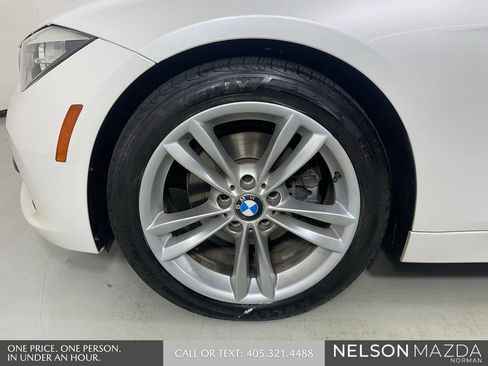 Used 2017 BMW 320i Sedan RWD image 10