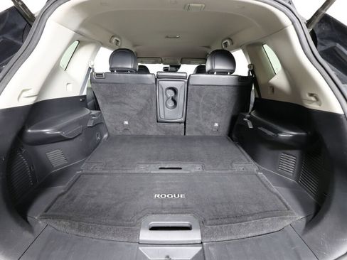 Used 2017 Nissan Rogue SL image 18