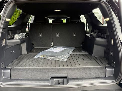 Certified 2026 Toyota 4Runner Limited AWD/4WD image 8