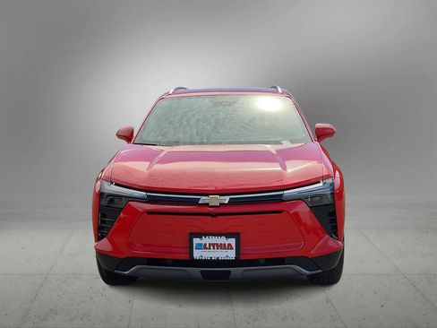 Used 2024 Chevrolet Blazer EV LT image 3