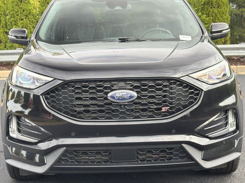 Used 2020 Ford Edge ST w/ Equipment Group 401A AWD/4WD image 19