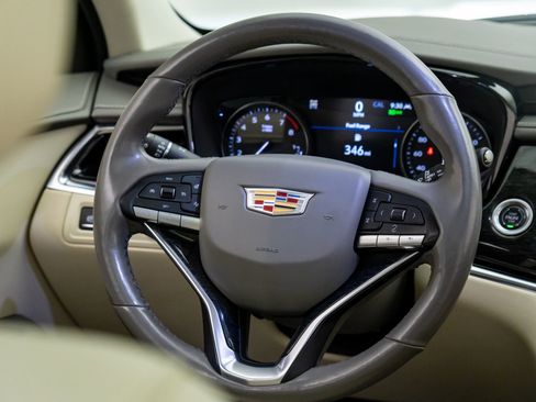 Used 2021 Cadillac XT6 Premium Luxury image 12