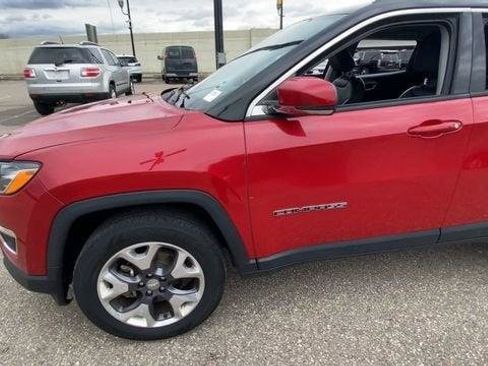 Used 2019 Jeep Compass Limited AWD/4WD image 7