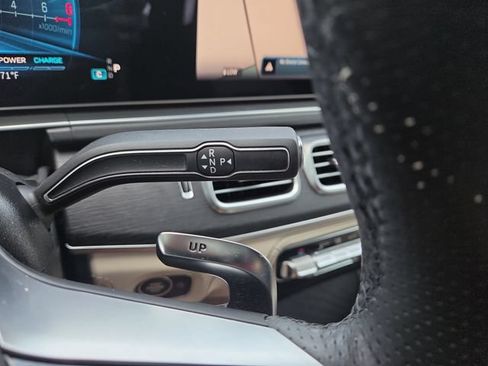 Used 2025 Mercedes-Benz GLE 63 AMG S image 10