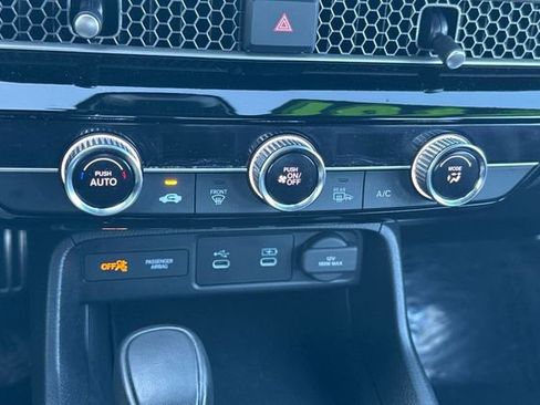 Used 2025 Honda Civic Sport image 22