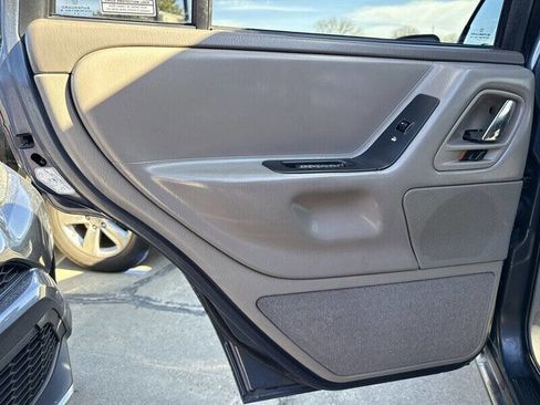 Used 2000 Jeep Grand Cherokee Laredo image 17