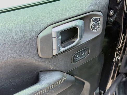 Used 2021 Jeep Gladiator Overland AWD/4WD image 20