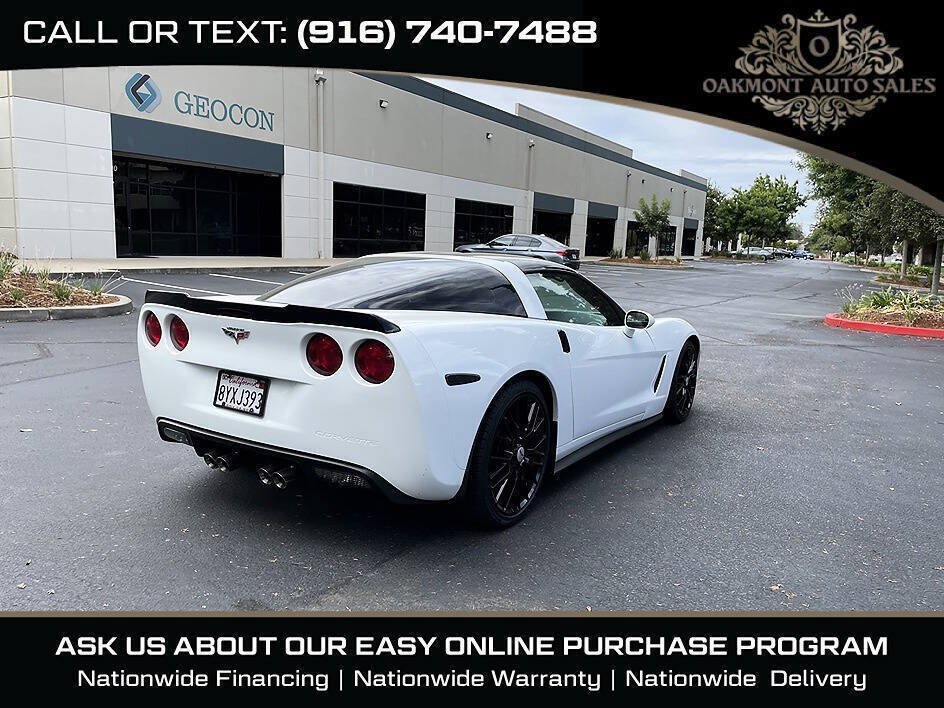 Used 2011 Chevrolet Corvette Coupe w/ 1LT RWD image 12