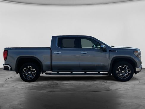 Used 2025 GMC Sierra 1500 SLT w/ SLT Premium Package AWD/4WD image 11