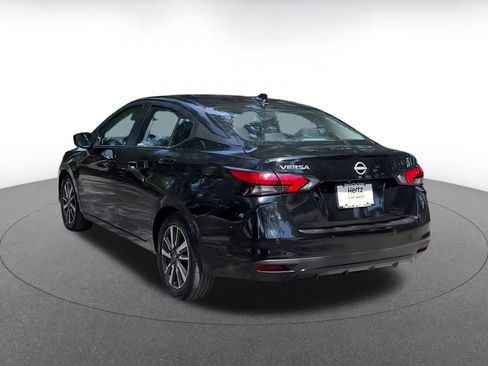 Used 2025 Nissan Versa SV FWD image 11