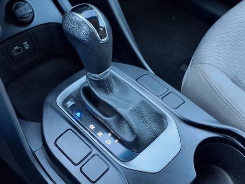 Used 2017 Hyundai Santa Fe Sport image 24