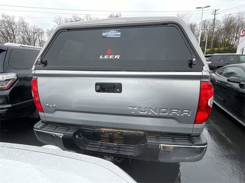 Used 2016 Toyota Tundra SR5 image 3